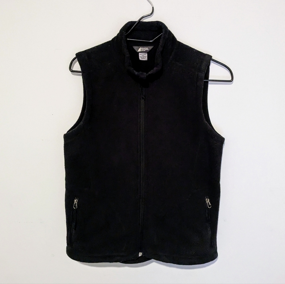 Mountain Equipment Co-Op Black Vest Size M